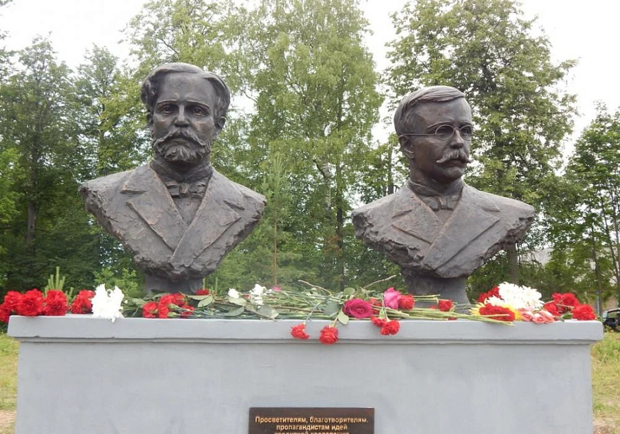 Бюсты Владимира и Святослава Лугининых - Памятники и мемориалы Костромы и области