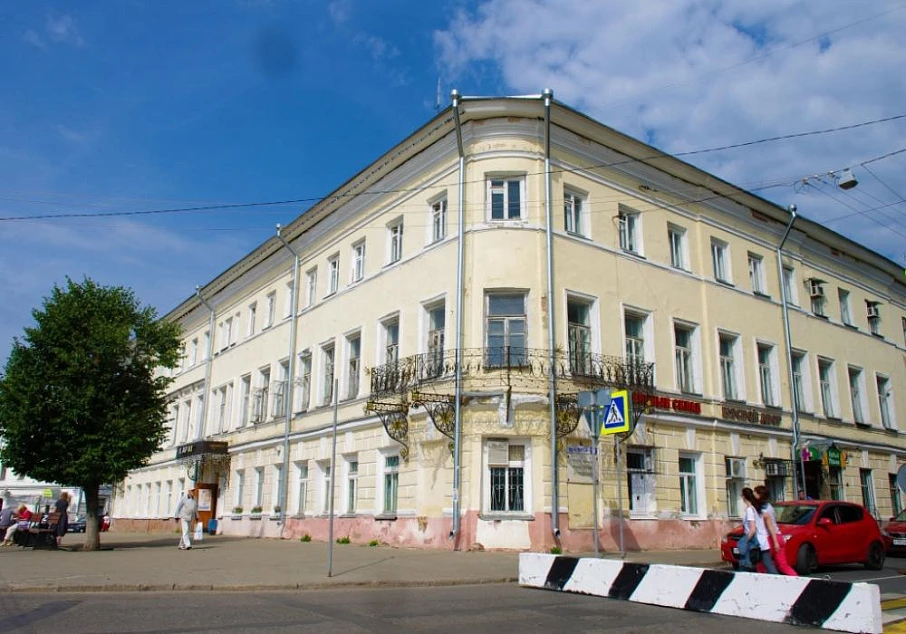 Бывшая гостиница "Россия"