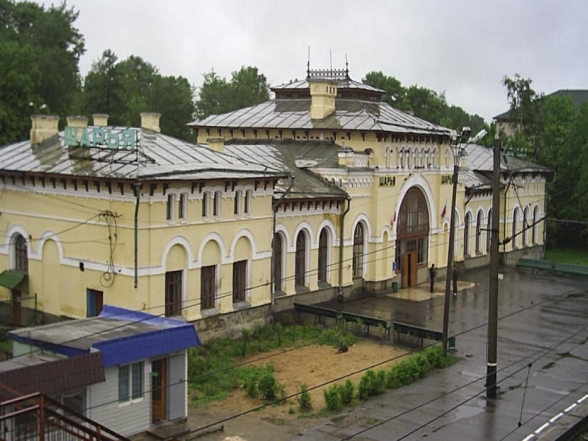 Железнодорожный вокзал в Шарье - Памятники архитектуры Костромы и области