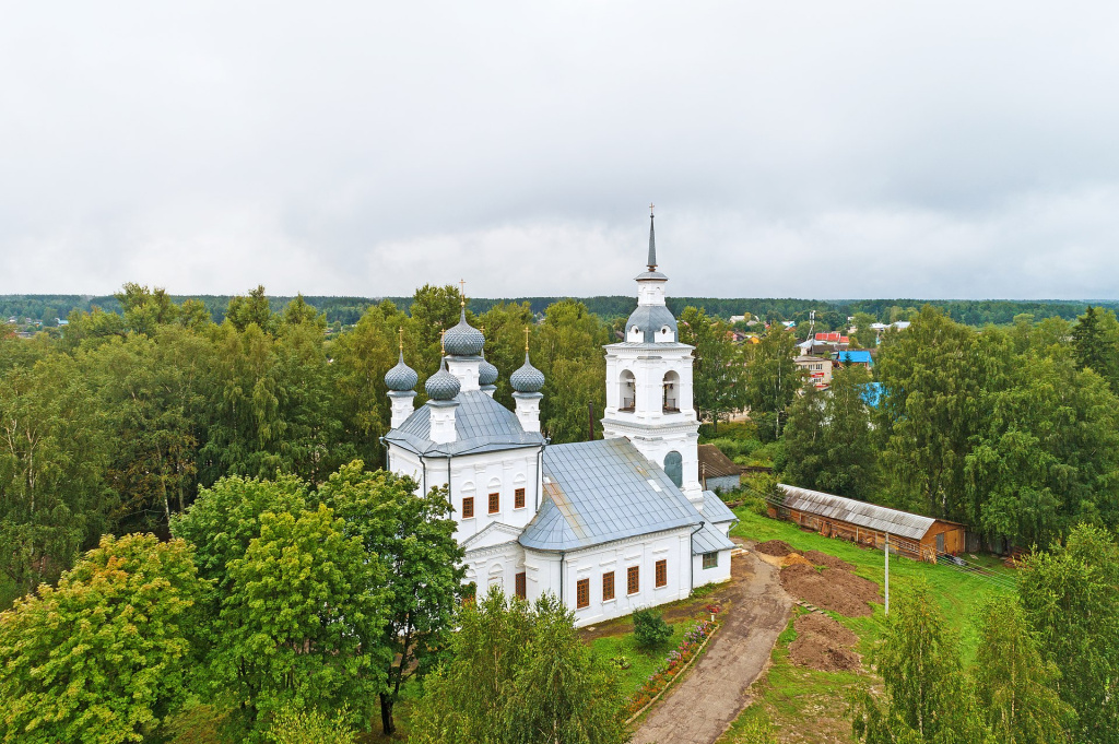 1920px-Kadyy_StNicholasChurch_110_0329.jpg