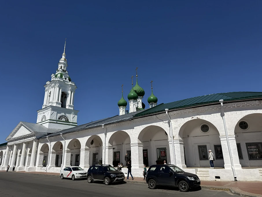 Красные ряды (Гостиный двор) и Мелочные ряды