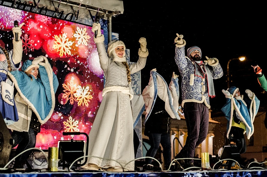 Новогодние и рождественские праздники 2019-2020