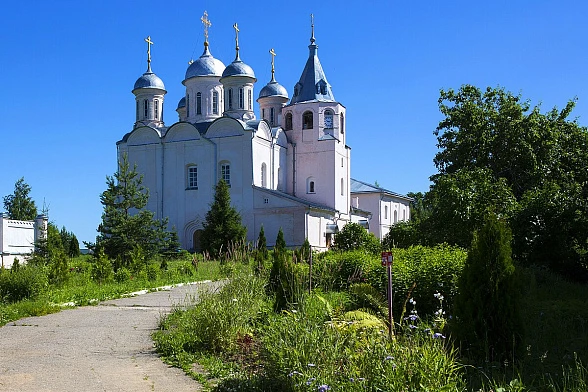 Свято-Успенский Паисиево-Галичский женский монастырь