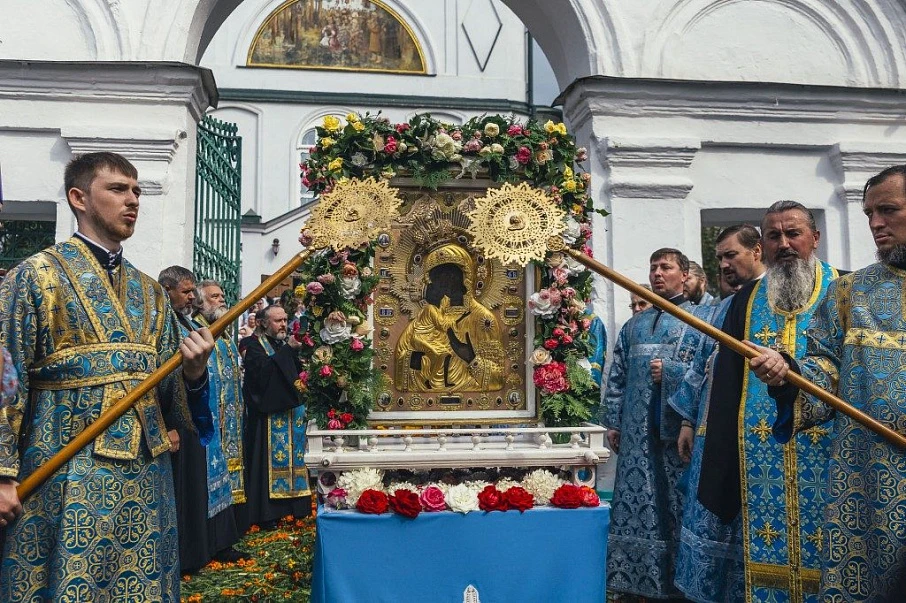 Праздник чудотворной иконы Феодоровской иконы Божией Матери